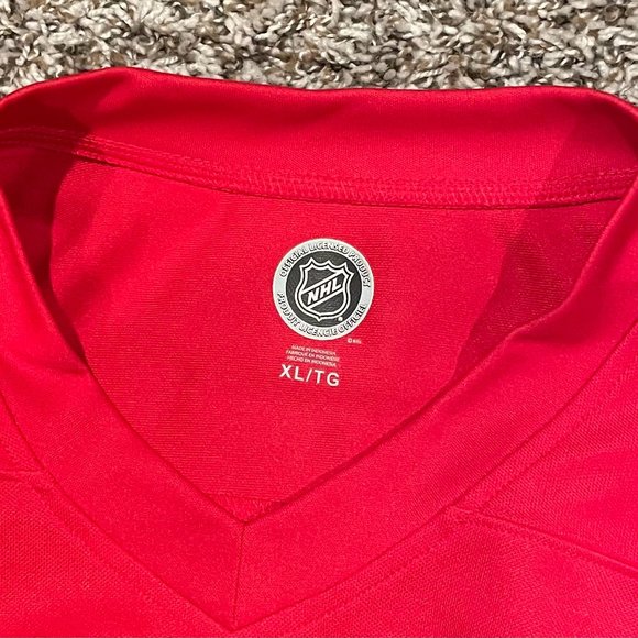 Official NFL Toews Blackhawks Jersey | XL - Picture 3 of 3